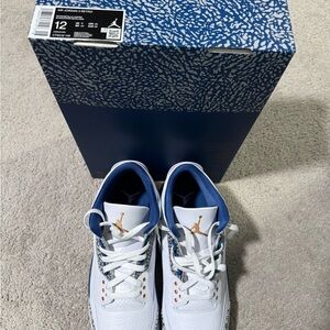 Air Jordan 3 Retro Blue Patterned Box